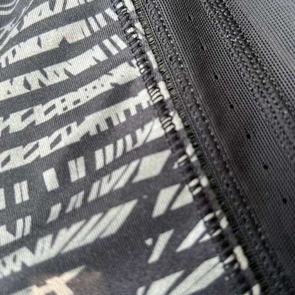 Lululemon Wunder Under Pant *Luxtreme (Roll Down) Size 8 - Picture 6 of 10